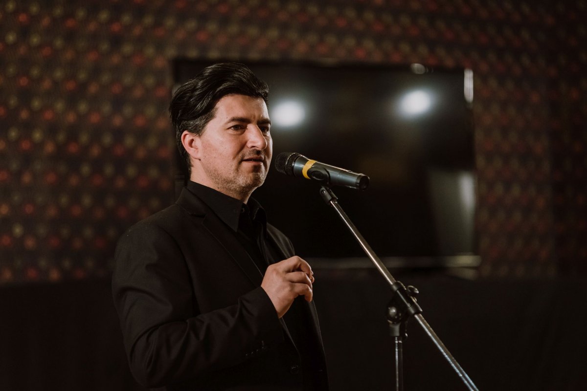 Keresztes Attila művészeti vezető szerint a város attól város, hogy színház is van benne •  Fotó: Bereczky Sándor