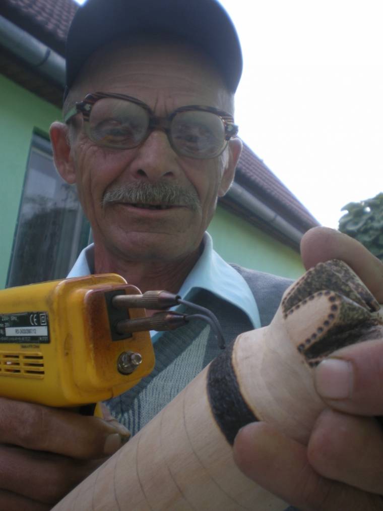 Igaz történelem a vándorbotokon