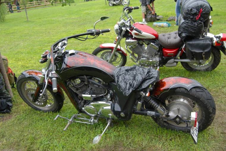 Vármezőn pezseg hétvégén a motoros élet