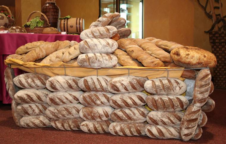 A nemzet kenyerét keresik