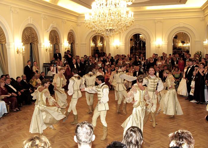 Anna-báloznak Marosvásárhelyen is
