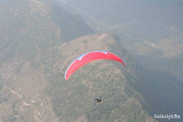 • Fotó: Adrian Pochiu