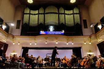 A Kultúrpalotában „csapnak össze” a világ karmesterei