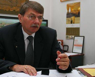 Független  képviselőjelölt lesz Csegzi Sándor