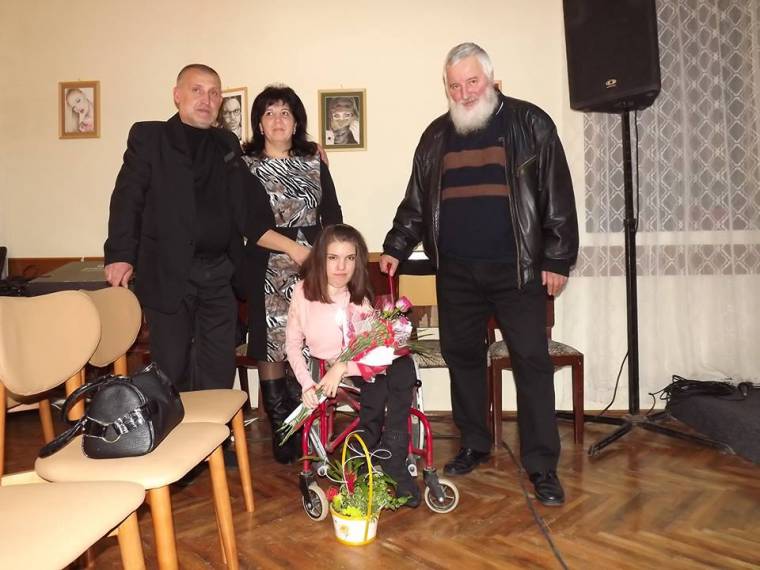 Magyarosi Zsuzsanna grafikái a szászrégeni városi könyvtárban