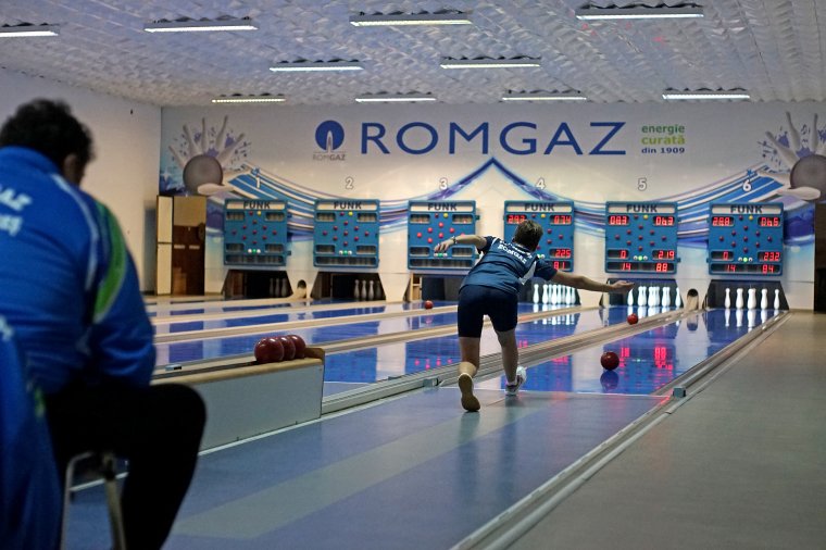 Komolyság és sok munka a siker záloga: a legjobbak között a Marosvásárhelyi Elektromaros női tekecsapata