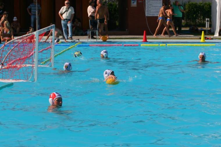 Bronzérmes lehet a Marosvásárhelyi Vízilabda Klub