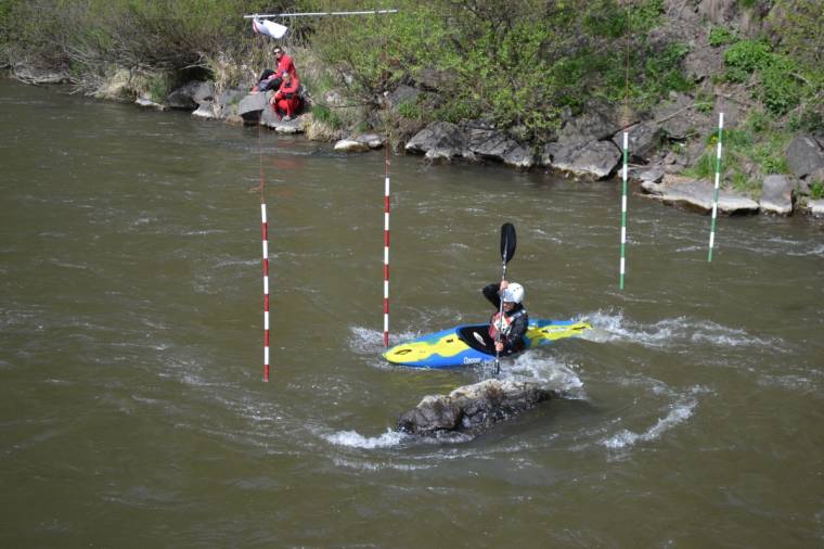 Vadvízi kajakverseny a Maroson