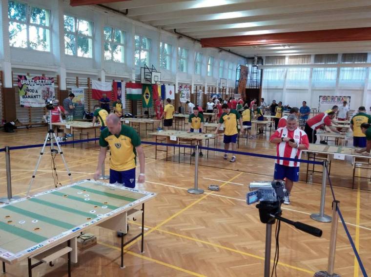 Világbajnokok lettek a vásárhelyi szektorlabdázók