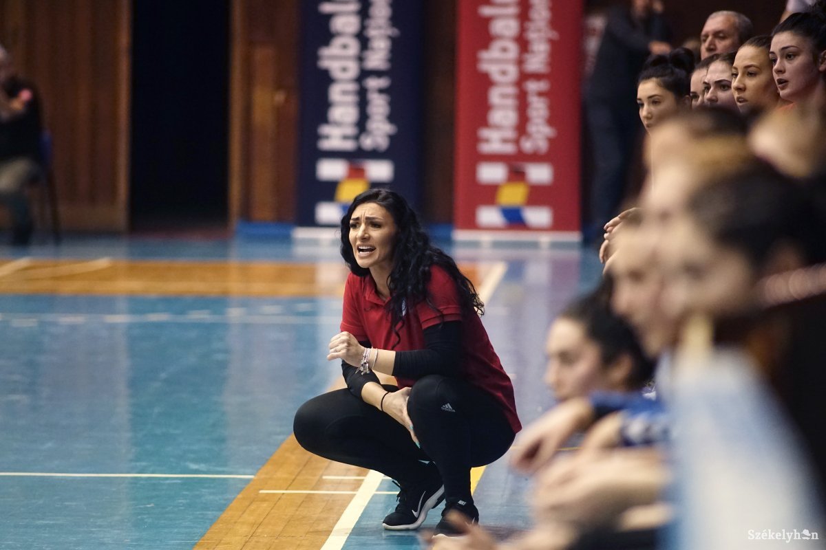 Mihaela Evi szerint, ha a megfelelő szinten játszanak, az ellenfeleik nem okozhatnak gondot •  Fotó: Haáz Vince