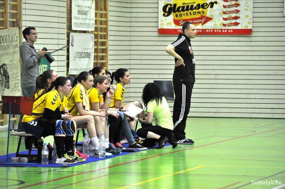 •  Fotó: www.facebook.com/usyverdonhandball