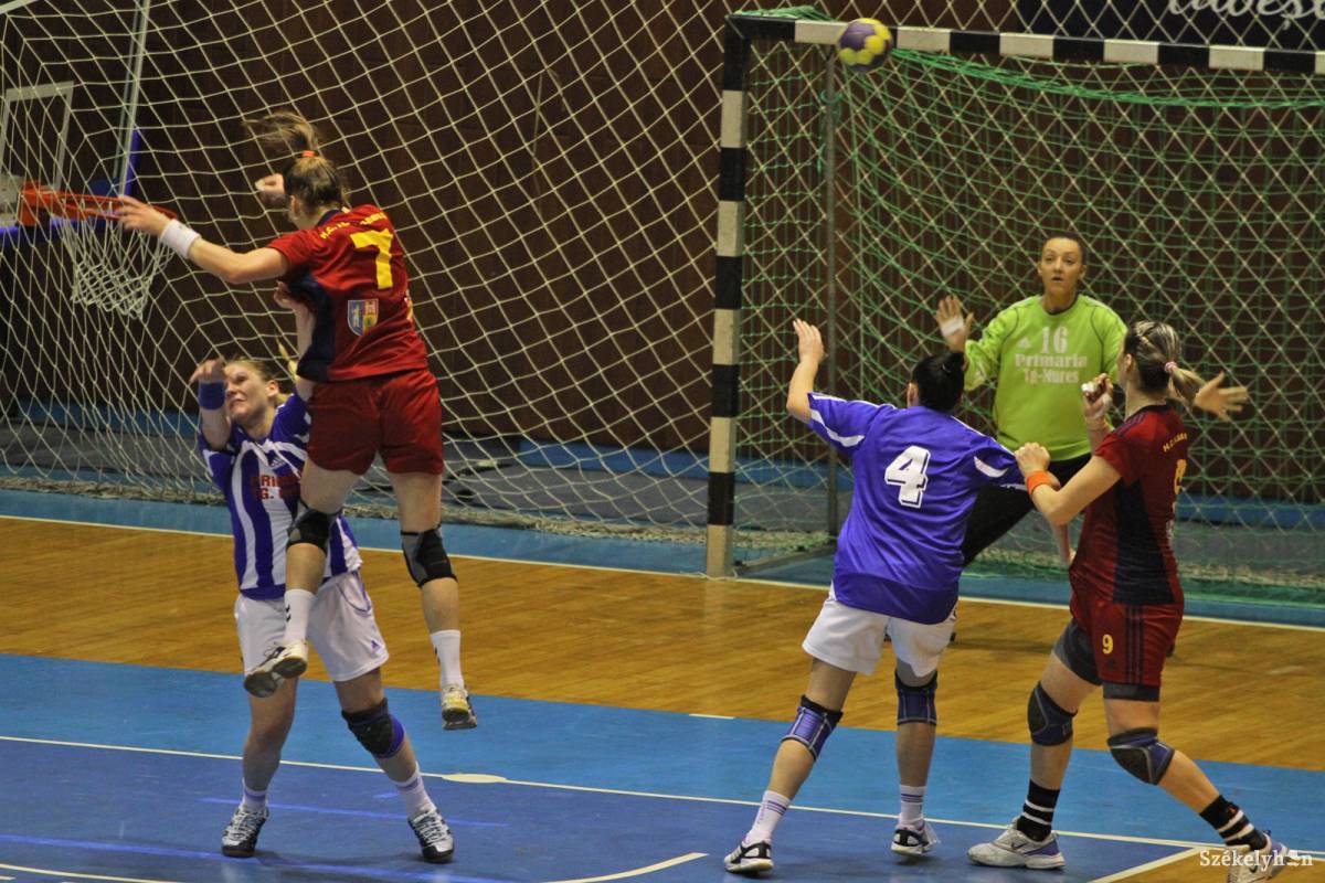 •  Fotó: Boda L. Gergely