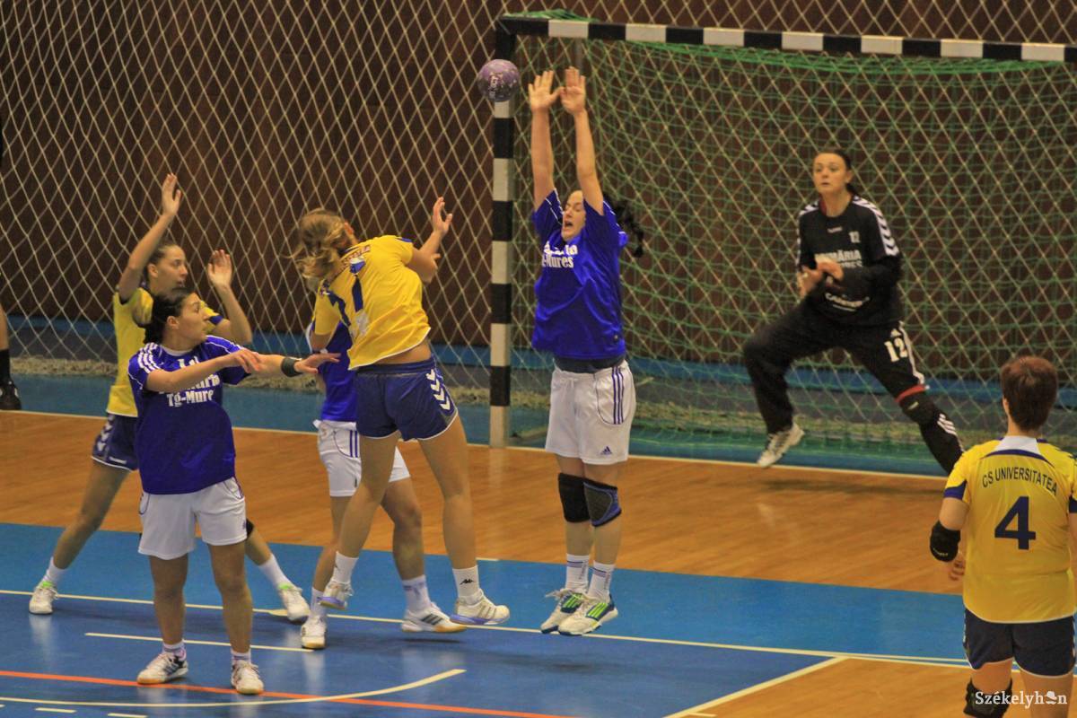 •  Fotó: Boda L. Gergely