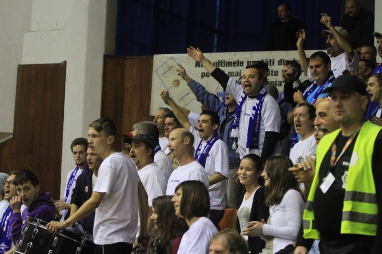 A szurkolók támogatását kérik a kosarasok