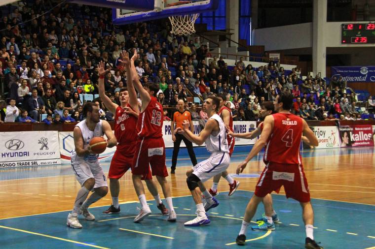 Két meccs után döntetlenre áll a Corona–Sportklub hokidöntő