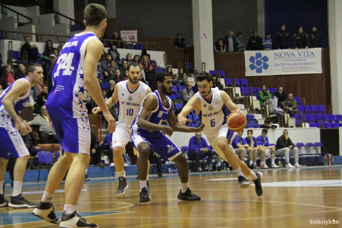 &bullet;  Fotó: Haáz Vince