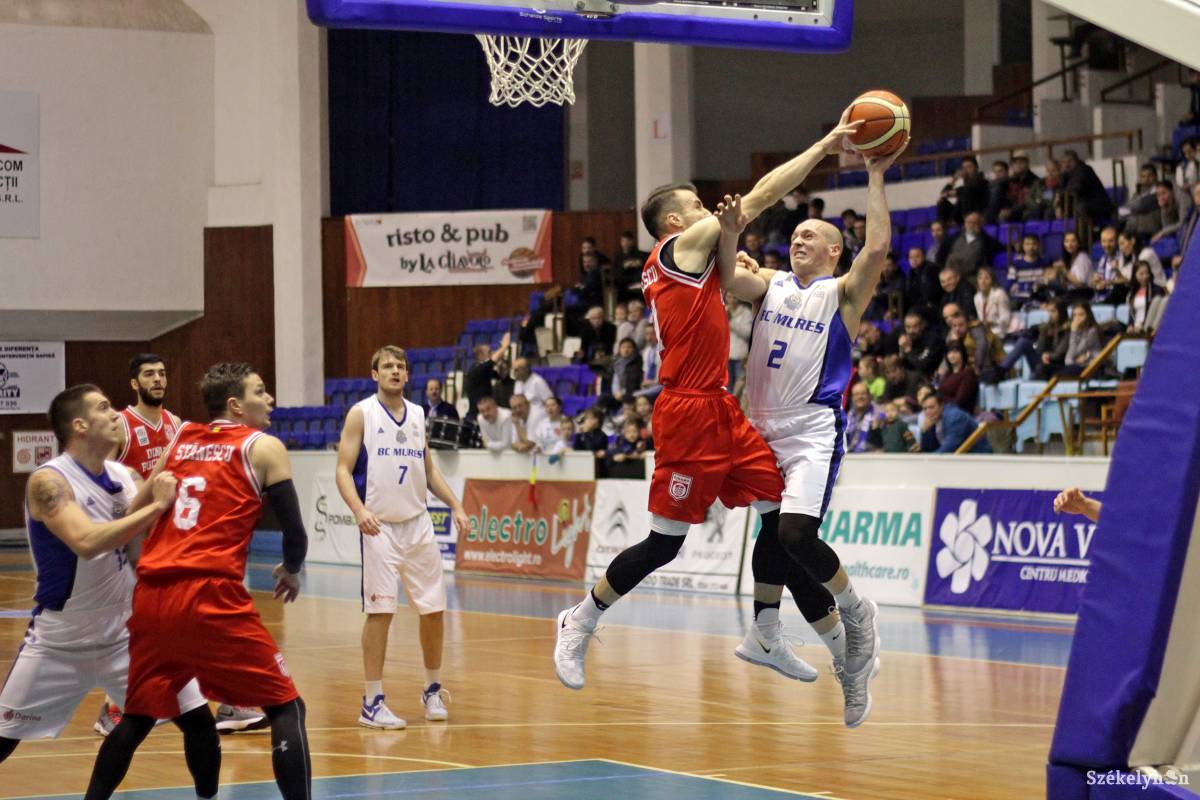 &bullet;  Fotó: Haáz Vince