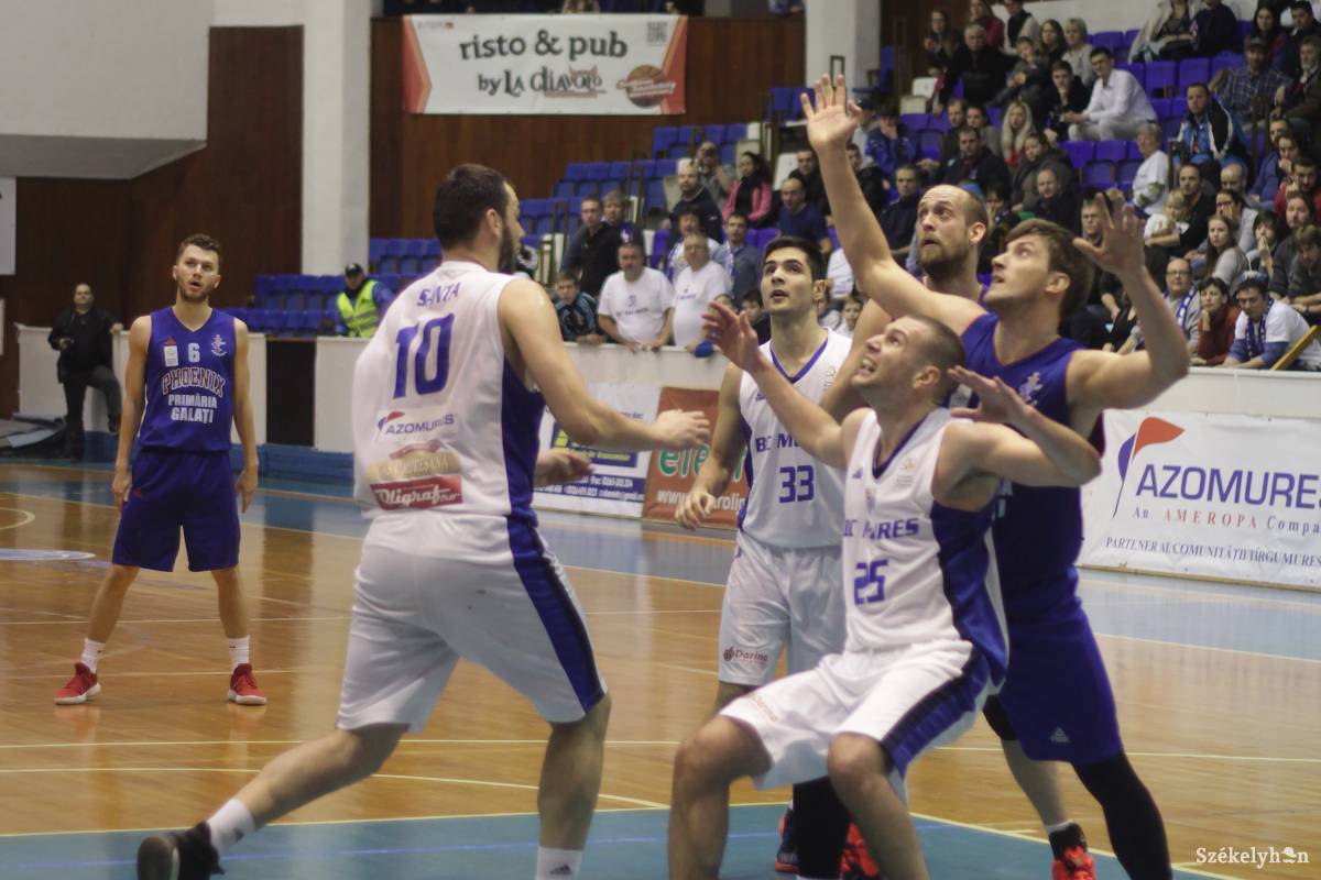 Hónap végén kezdődik az idény, addig gőzerővel készül a vásárhelyi csapat. Archív &bullet;  Fotó: Haáz Vince