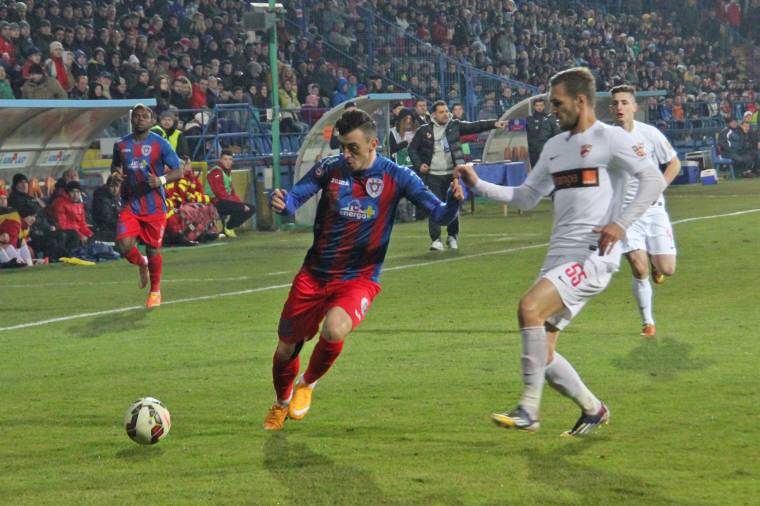 Emberelőnyben fordított az ASA a Dinamo elleni rangadón