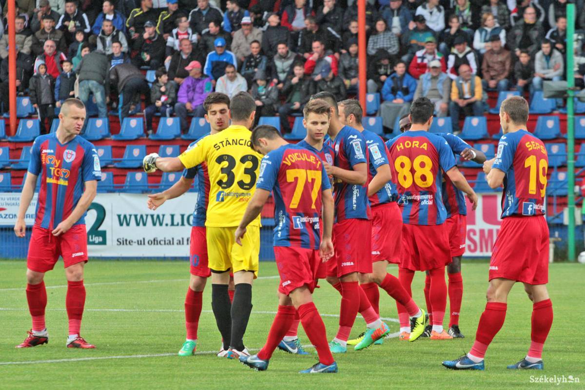 &bullet;  Fotó: Boda L. Gergely