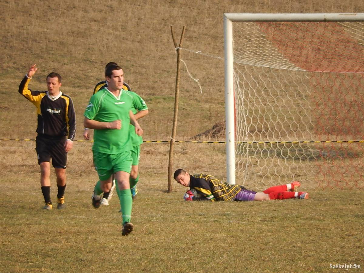 &bullet;  Fotó: Gligor Róbert László