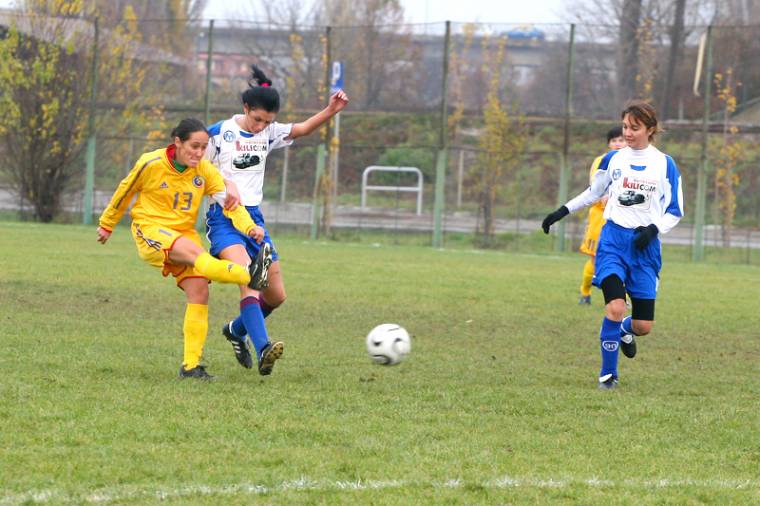 Kiütötte ellenfelét a marosvásárhelyi FCM női csapata