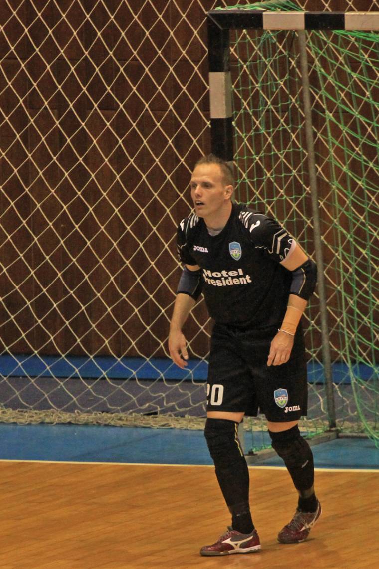 Pallai helyét Juverdean veszi át