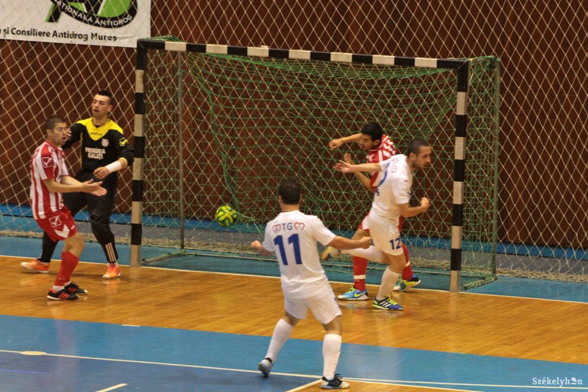 •  Fotó: Boda L. Gergely