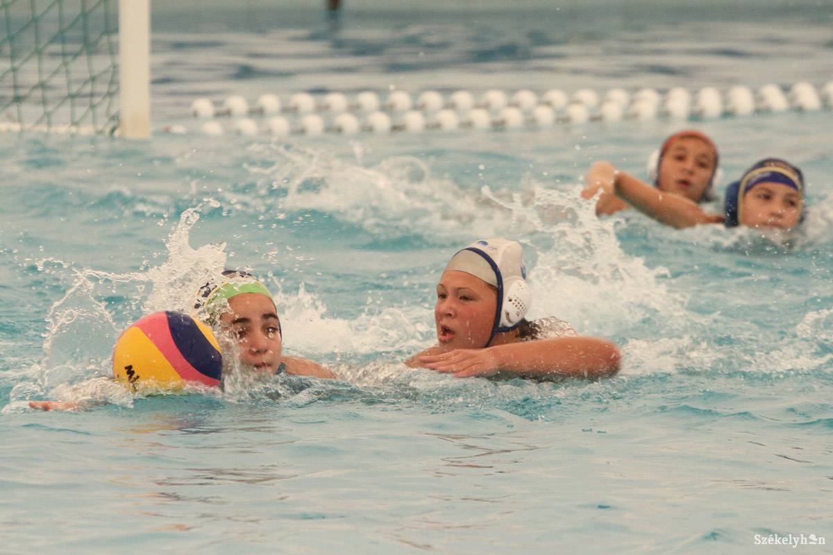 &bullet;  Fotó: Boda L. Gergely