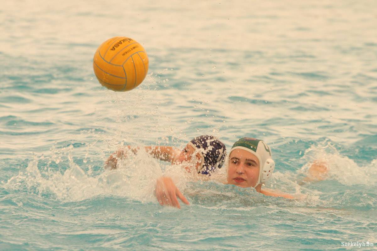 &bullet;  Fotó: Boda L. Gergely