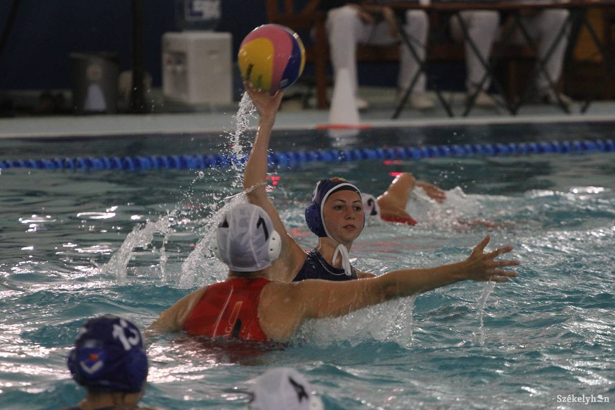 &bullet;  Fotó: Boda L. Gergely