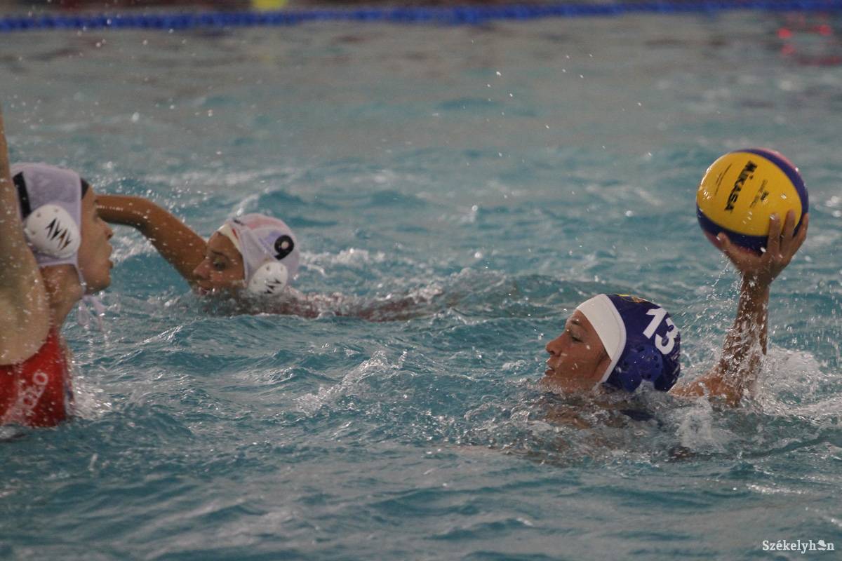 &bullet;  Fotó: Boda L. Gergely