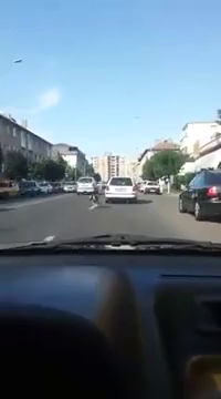 Autóval vonszolta kutyáját Marosvásárhelyen