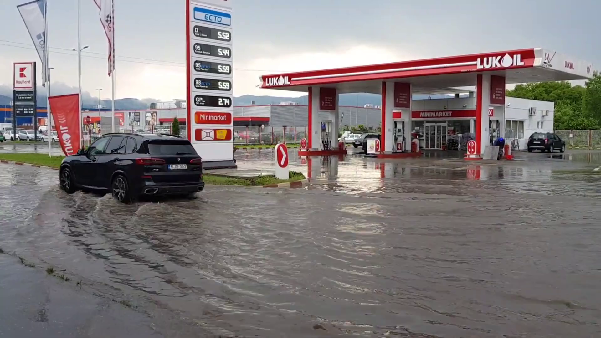 Vihar utáni állapotok Csíkszeredában