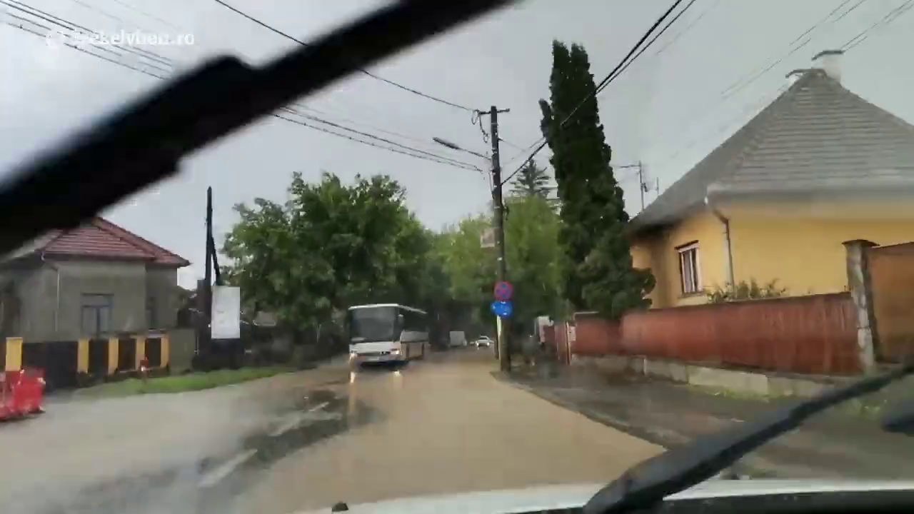 Felhőszakadás után Székelyudvarhelyen