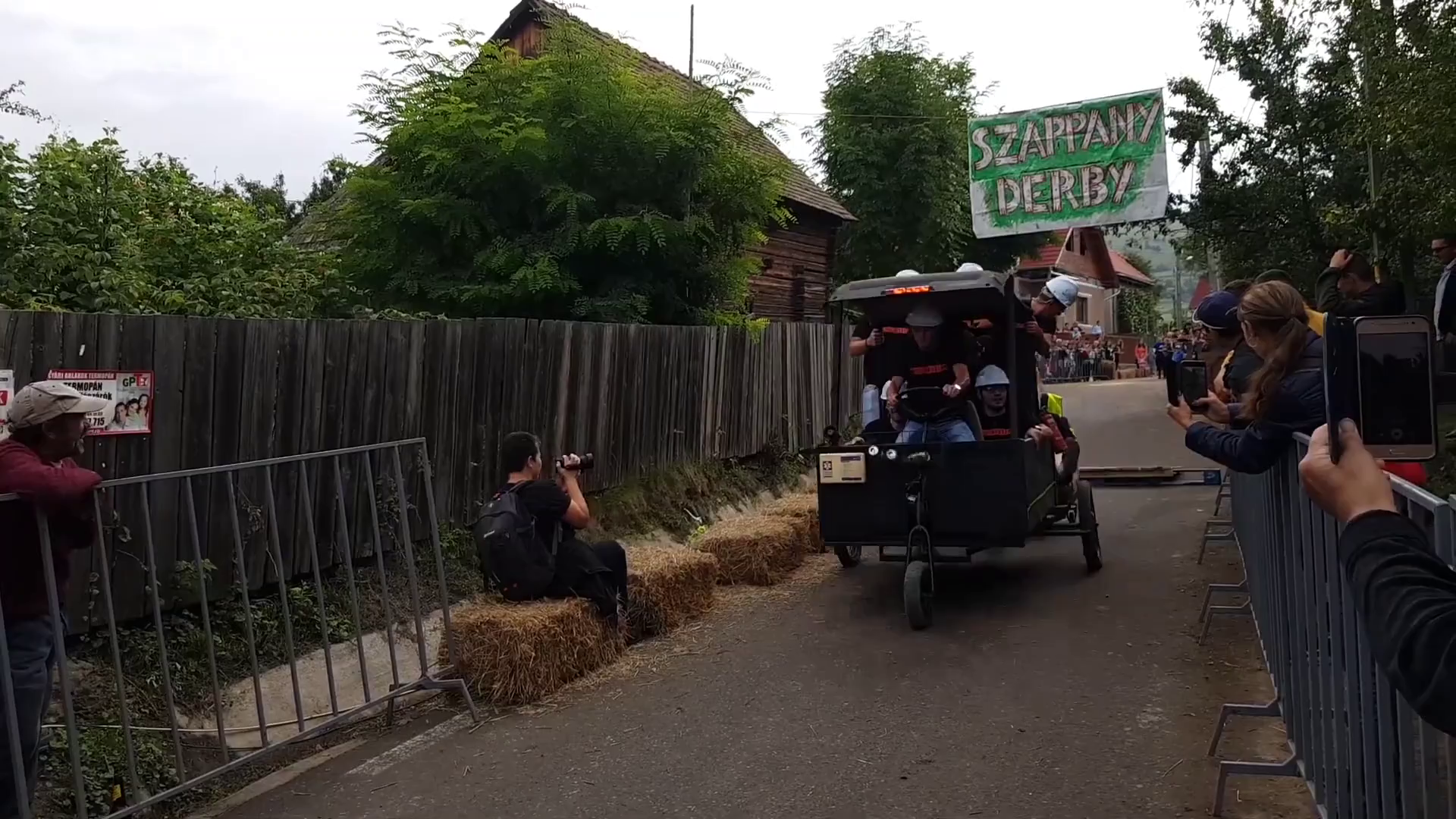 Saját készítésű „szappanytartókkal” gurultak célba Csíkkozmáson