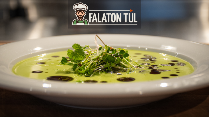 Zöldfűszeres zöldborsókrémleves | Falaton túl