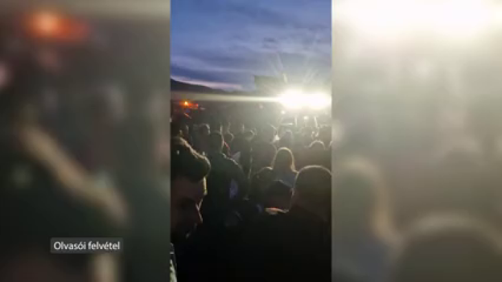 Rengetegen segítik Parajdon a hatóságok munkáját