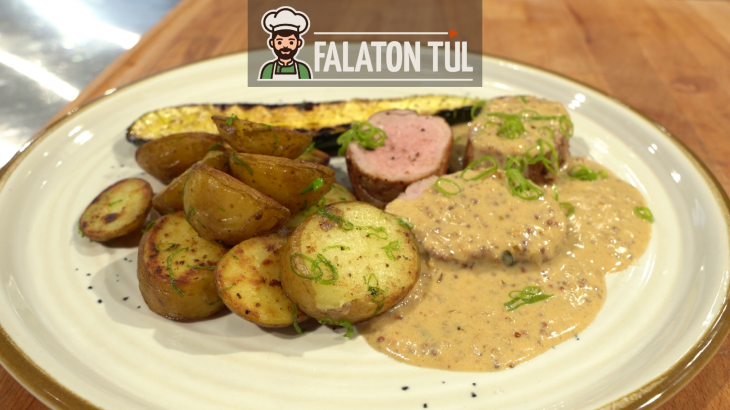 Mézes-mustáros sertésszűz, újburgonya, grillezett cukkini | Falaton túl