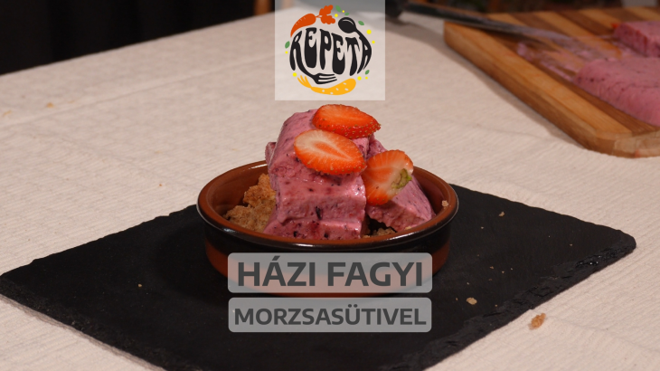 Házi fagyi morzsasütivel | Repeta